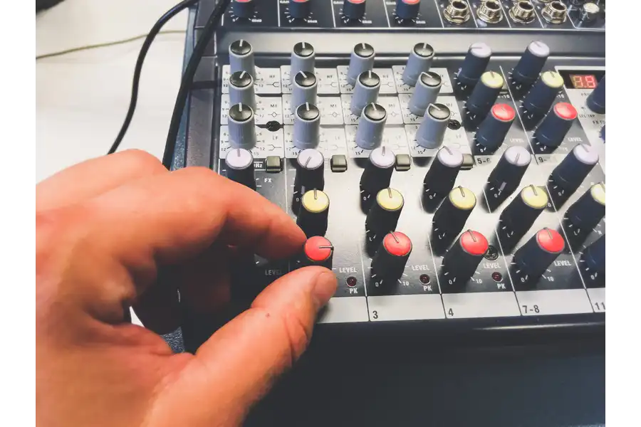 Efficient Amplifier Repair in Tustin, CA Efficient Amplifier Repair in Tustin, CA