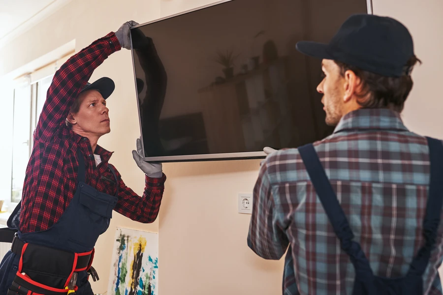 How Tv Installation Enhances Room Layout And Viewing Comfort in Tustin, CA How Tv Installation Enhances Room Layout And Viewing Comfort in Tustin, CA