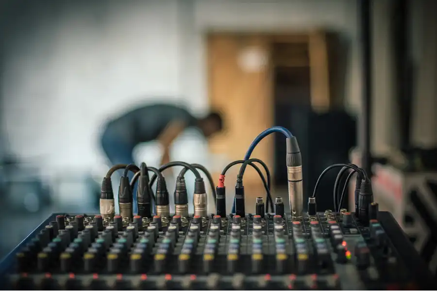 The Role Of Component Replacement In Amplifier Repairs in Tustin, CA The Role Of Component Replacement In Amplifier Repairs in Tustin, CA